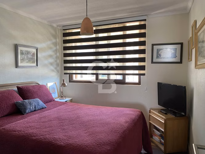 Penthouse en venta, gran terraza y espacios amplios.