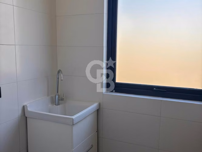 Depto nuevo! con jardín y vista despejada al lago