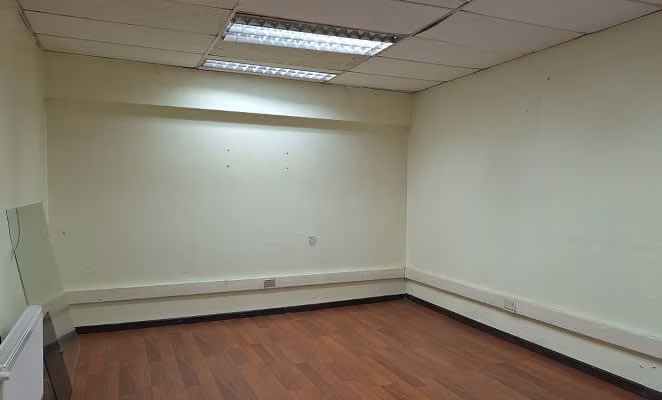 SE VENDE EXCELENTE LOCAL COMERCIAL, EN PLENO CENTRO DE TEMUCO. 257 m2 CONSTRUIDO. - Imagen 5