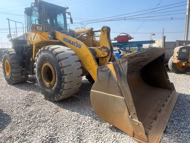 Cargador Frontal Komatsu WA470