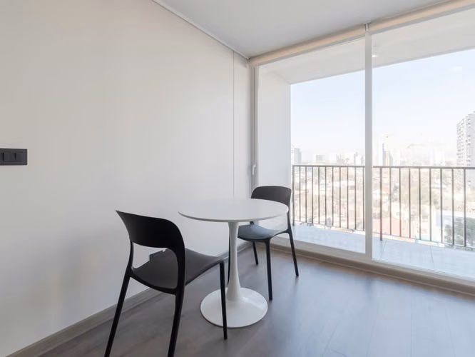 Lo Ovalle 285 Depto 1 Dorm con Terraza Piso 8