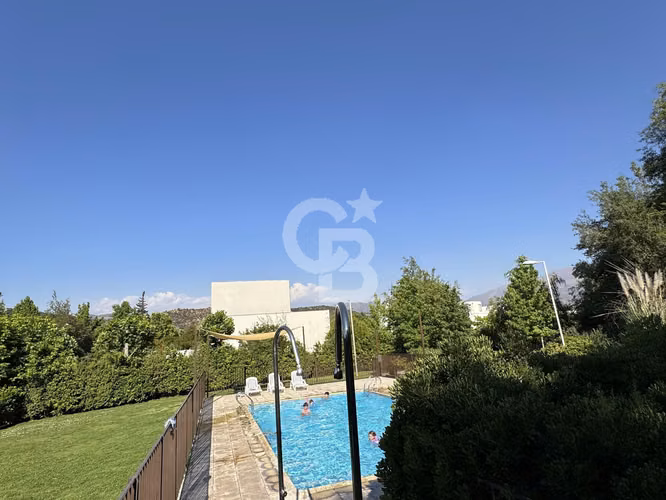 Preciosa casa en condominio Valle Monasterio- Los Trapenses