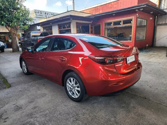 Mazda 3 sedan 2.0 full equipo, recibo vehiculos