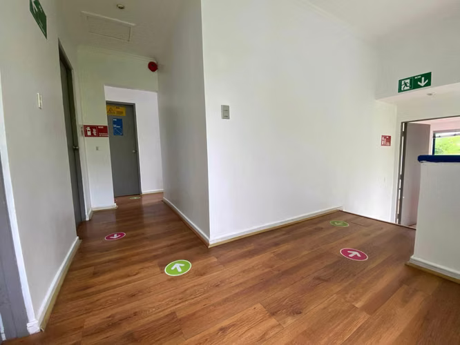 Casa Comercial con Estac en el Centro (135385)