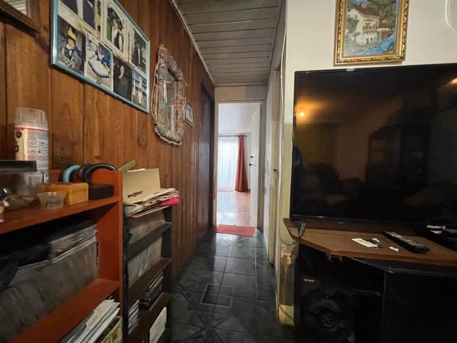 CASA SALVADOR GUTIERREZ, SANTOS MEDEL