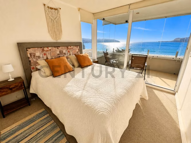 Se vende dpto frente al mar en La Herradura, Coquimbo
