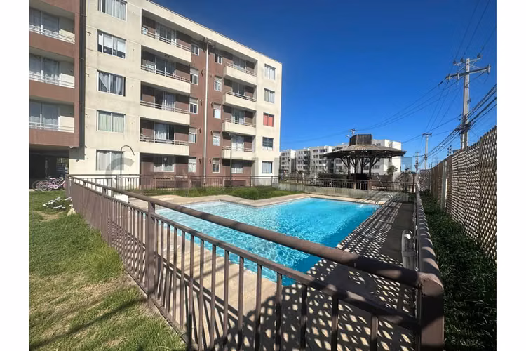 Se vende departamento en Bosque San Carlos