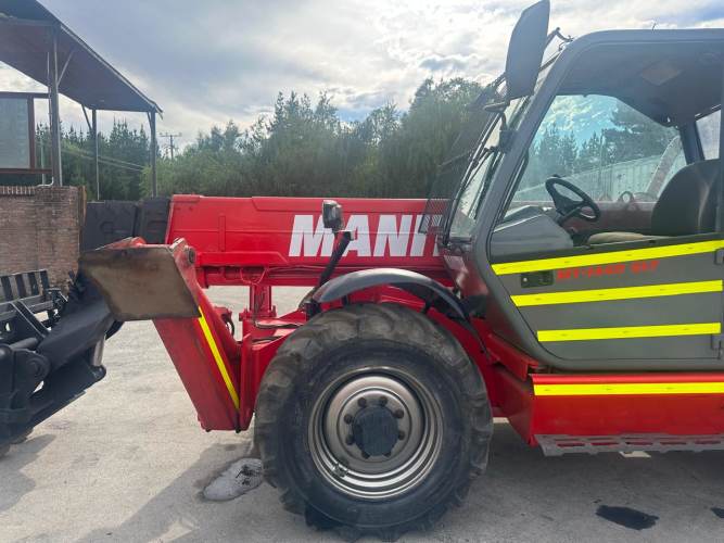 MANIPULADOR TELESCOPICO MANITUU