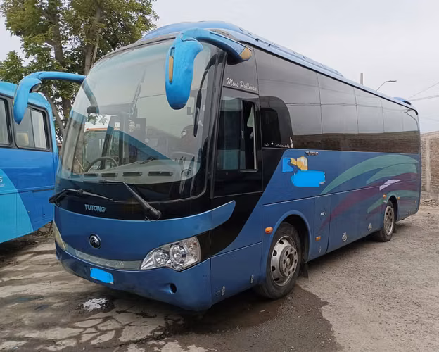 BUS YUTONG 2015 MODELO 6858 DE 33 ASIENTOS