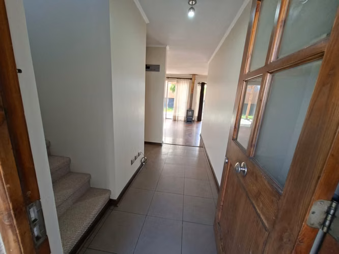 Excelente Casa 2 Pisos En Condominio Alto Sacramento 2 - Imagen 12