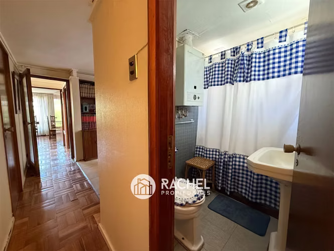 SE VENDE CASA CON MEJORAMIENTO TÉRMICO-4D- 1 PISO-Villa Entrelagos