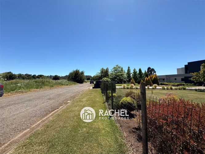 SE VENDE TERRENO EN CONSOLIDADO CONDOMINIO CERRADO SECTOR PONIENTE