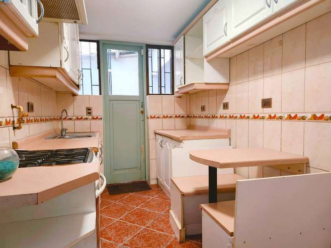 Arriendo Casa 4D/3B/2E/B cerca metro Ñuñoa  (135660) - Imagen 8