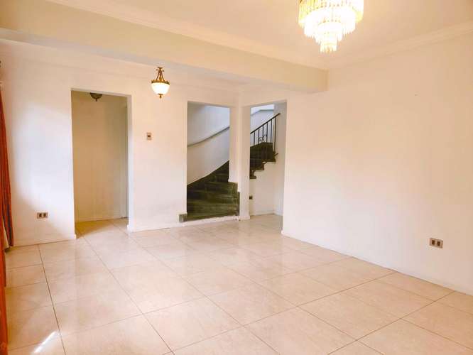 Arriendo Casa 4D/3B/2E/B cerca metro Ñuñoa  (135660) - Imagen 5