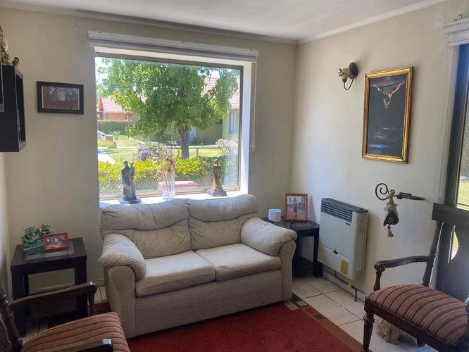 VENDE casa 5D 4B 180/780 mt2, cond. Sta Rosa de Linderos, Buin.
