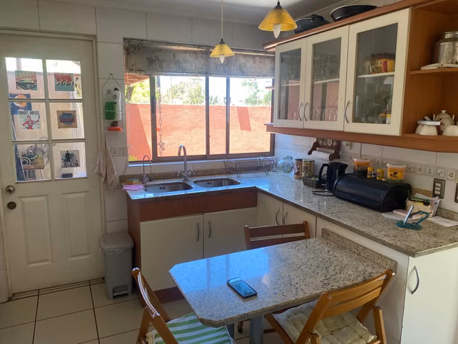 VENDE casa 5D 4B 180/780 mt2, cond. Sta Rosa de Linderos, Buin.