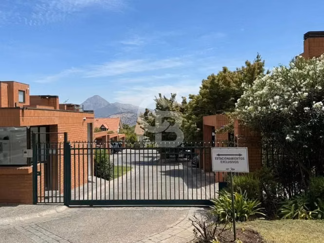 Casa en Condominio San Carlos de Apoquindo Las Condes