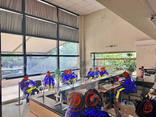 Edificio de 2 niveles con 4 oficinas (135855)