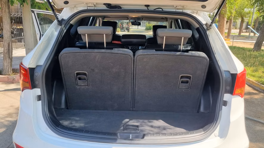 Vendo por renovación mi vehículo, Hyundai Santa FE año 2016, motor 2.0 Diesel, Automático, tracción 4x2.wd.