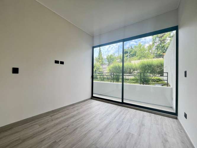 ARRIENDO DPTO NUEVO CON ESTACIONAMIENTO - Imagen 11