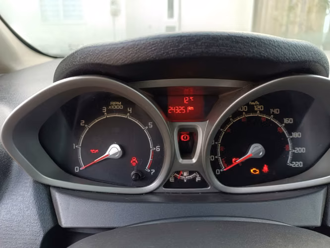 Se vende Ford New Fiesta Motor Sigma 1.6cc Hatchback