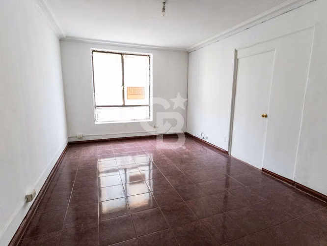 Oficina Metro Santa Lucía | Disponibilidad Inmediata