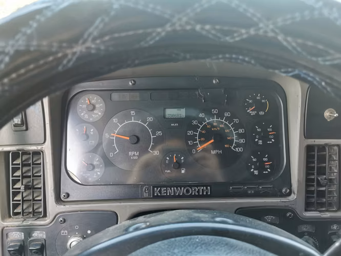 se vende kenworth T2000 año 2006