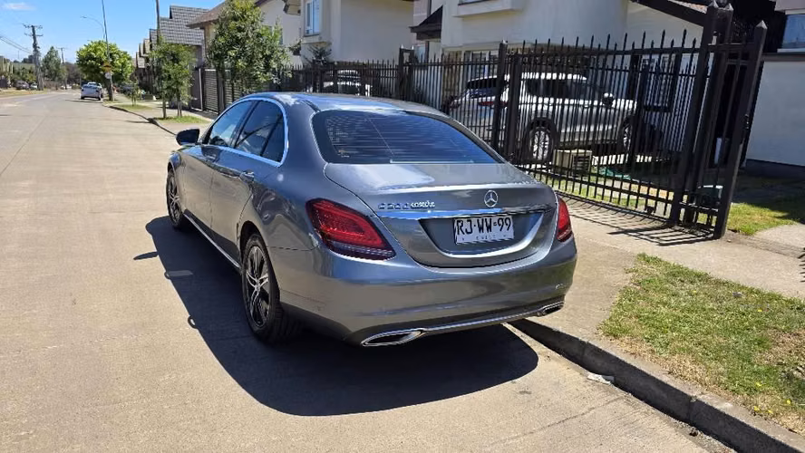 Hermoso mercedes
