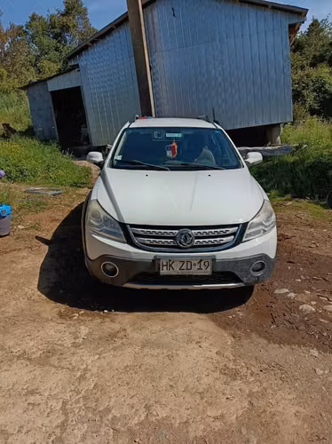 Dongfeng  H30 cross elegante 1.6 año 2016 por renovación
