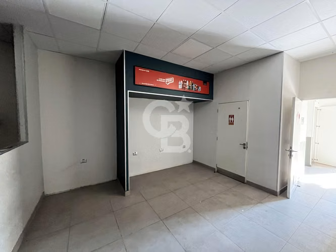 Local habilitado de 78,65 m2 en Strip center