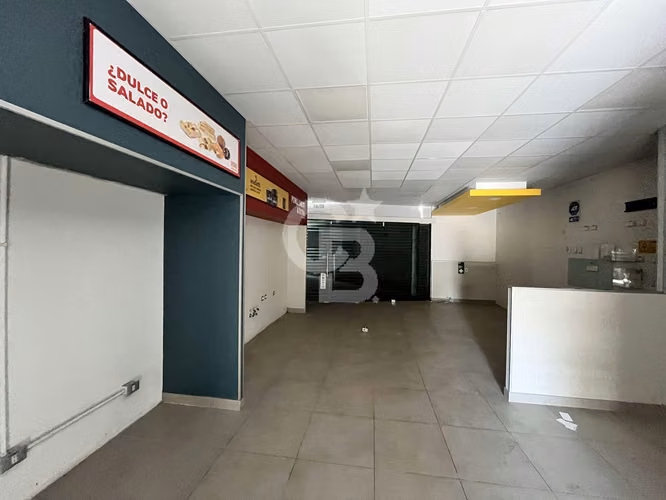 Local habilitado de 78,65 m2 en Strip center
