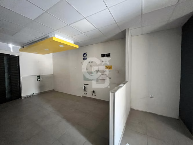 Local habilitado de 78,65 m2 en Strip center