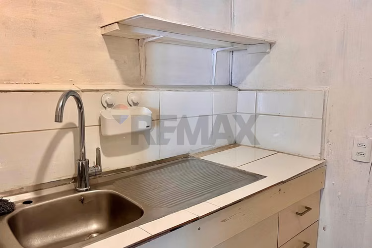 Se arrienda local comercial en 2° piso