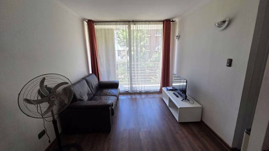 Arriendo departamento en Barrio Brasil (136278)