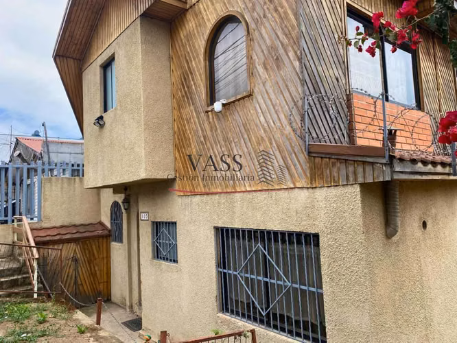 VASS vende casa 4D 2B con vista al mar en Recreo, Viña del Mar