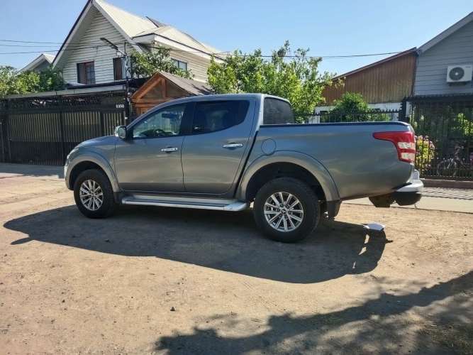 MITSUBISHI L200 DAKAR 4x4 2.4 AUTOMÁTICA –  Km