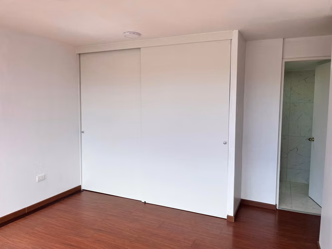 Departamento Central Remodelado en Venta