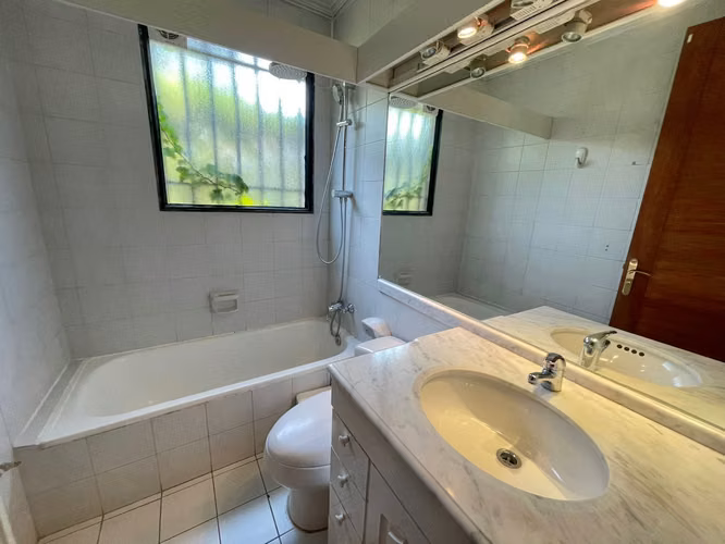 CASA 6D 6B JARDÍN PISCINA AV DEHESA/EL RODEO! (136507)