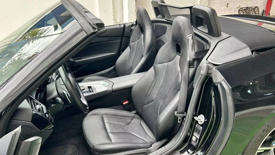 BMW Z4 M 2.0 M Sport 20I LCI sDrive AT (2025)