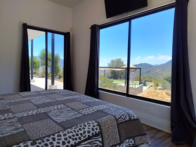 Hermosa casa en  exclusivo condominio Oasis de La Campana-Hijuelas.