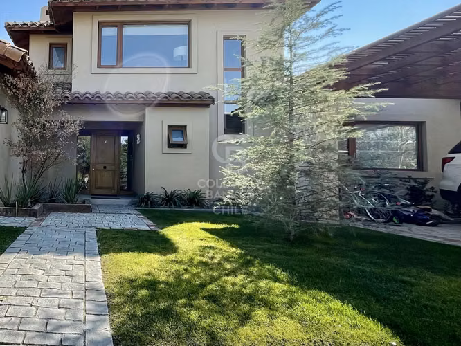 Casa no perimetral- Maravillosa oportunidad Chicureo