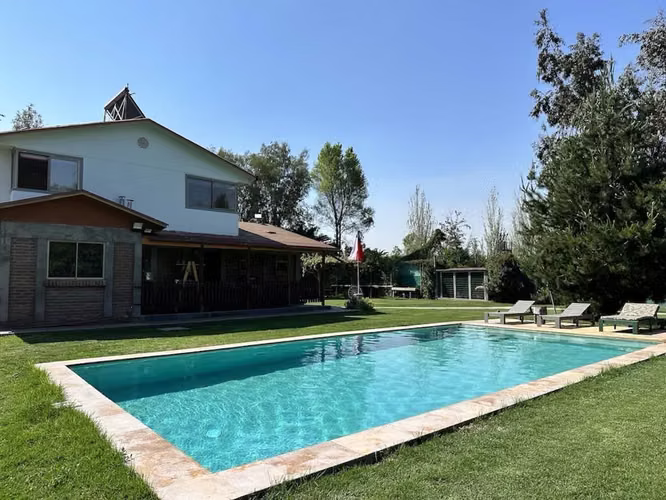 CASA CON HERMOSO JARDÍN EN CONDOMINIO - Imagen 26