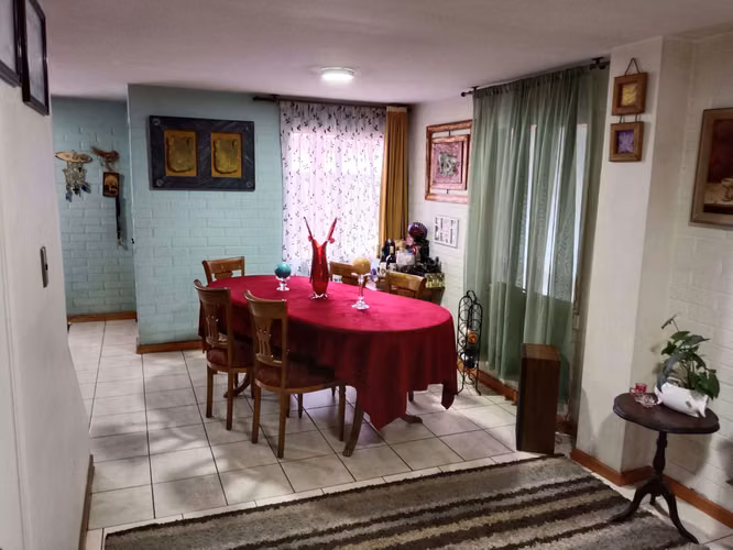 ROPIEDAD EN CALLE EL MACAL, TERCERA ETAPA, LARAPINTA.