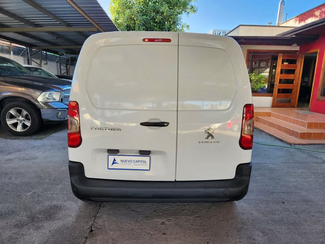 Peugeot partner 1.5 Hdi FULL EQUIPO año 2023, RECIBO VEHICULOS