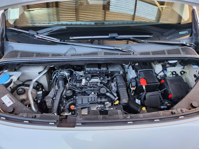 Peugeot partner 1.5 Hdi FULL EQUIPO año 2023, RECIBO VEHICULOS