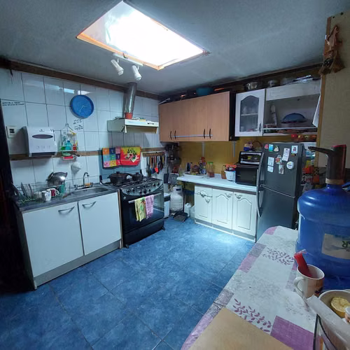 Venta de amplia casa  (136741)