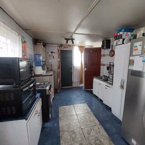 Venta de amplia casa  (136741)