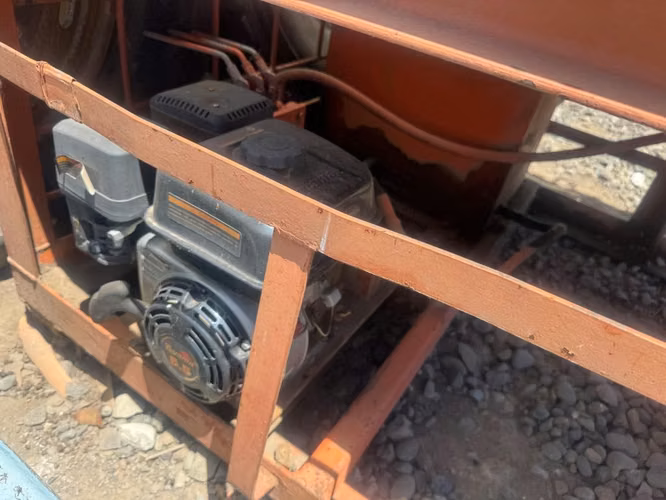 Alza hombre con motor y sistema hidráulico