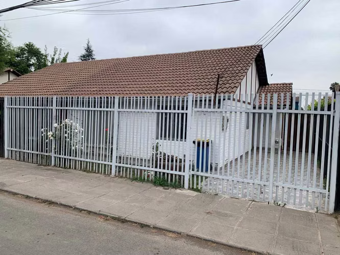 Oportunidad! Casa en Excelente Sector (137067)