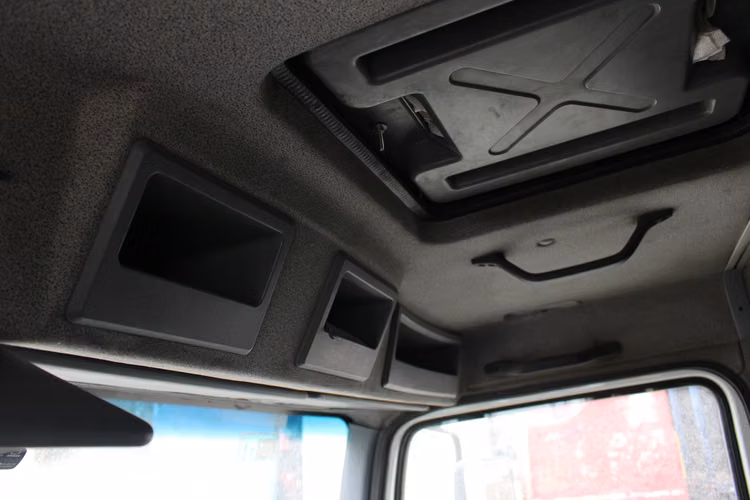Camion Mercedes Benz Atego 1726 año 2017 Furgon Termico Equipo de Frio Thermoking V800max